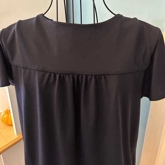 Navy Blue blouse. - Picture 2 of 14
